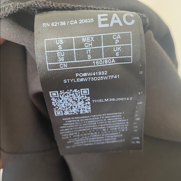 Guess Black Sleeveless Romper with Front Zip - Picture 16 of 16